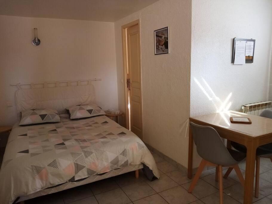 Studio Meuble Independant Tout Confort Classe 2** Aubenas Extérieur photo